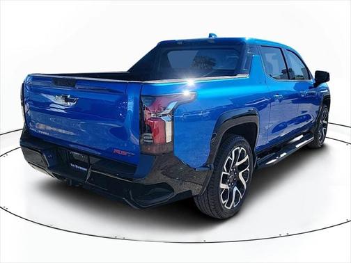 2025 Chevrolet Silverado EV RST