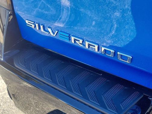 2025 Chevrolet Silverado EV RST