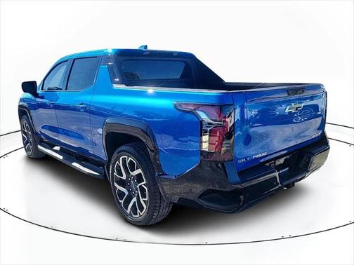 2025 Chevrolet Silverado EV RST