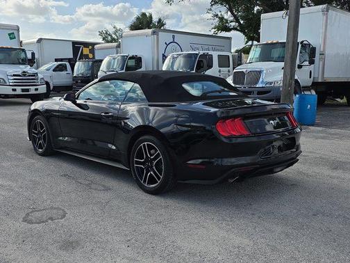 2022 Ford Mustang EcoBoost Premium