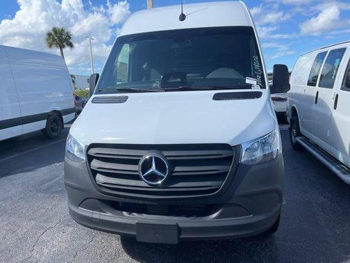 2025 Mercedes-Benz Sprinter 2500 High Roof