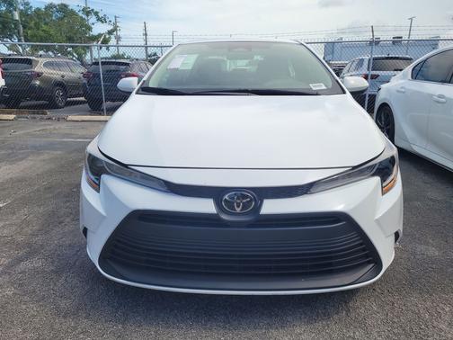 Ice Cap 2024 Toyota Corolla LE