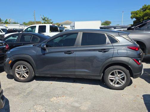 2022 Hyundai KONA SE