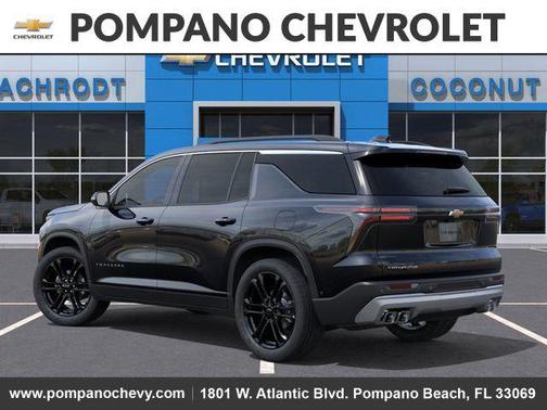 Mosaic Black Metallic 2026 Chevrolet Traverse LT