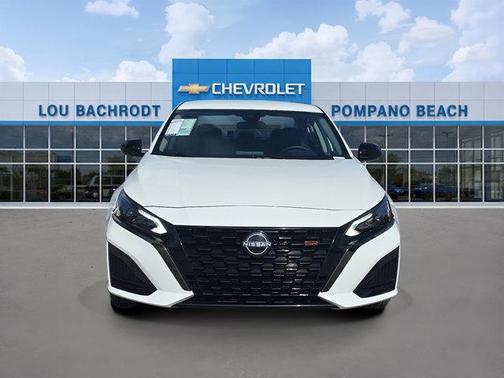 Glacier White 2025 Nissan Altima SR AWD