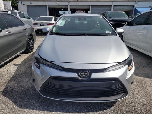 Classic Silver Metallic 2024 Toyota Corolla LE