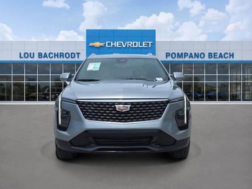 Argent Silver Metallic 2025 Cadillac XT4 Premium Luxury