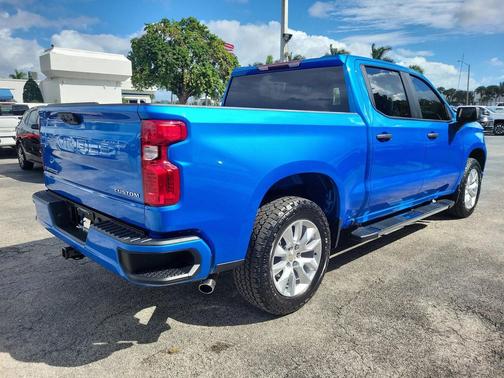2025 Chevrolet Silverado 1500 Custom