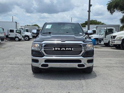Granite Crystal Metallic Clearcoat 2024 RAM 1500 Laramie