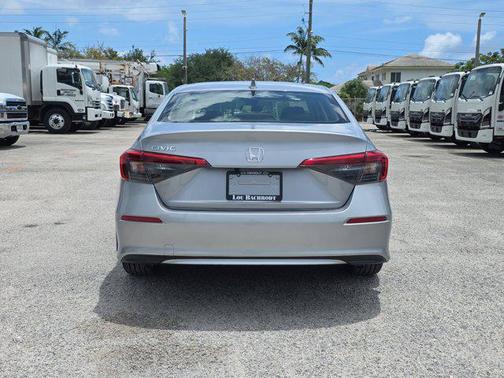 Lunar Silver Metallic 2022 Honda Civic EX