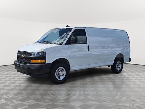 2025 Chevrolet Express 2500 RWD 2500 Regular Wheelbase WT