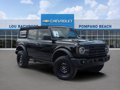 SHADOW BLACK 2022 Ford Bronco Black Diamond