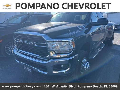 2019 RAM 3500 Big Horn Crew Cab 4x4 8' Box