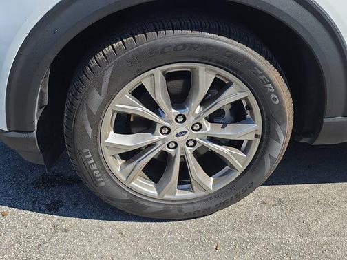 OXFORD WHITE 2023 Ford Explorer Limited