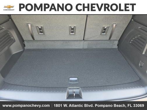 Lakeshore Blue Metallic 2026 Chevrolet Traverse LT