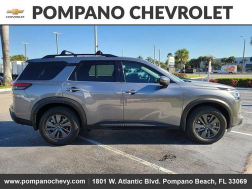 2022 Nissan Pathfinder SV 2WD