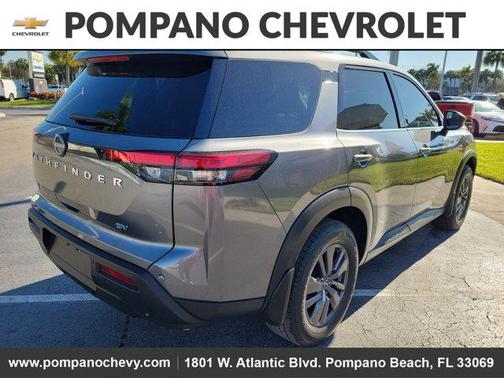 2022 Nissan Pathfinder SV 2WD