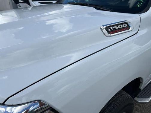 2024 RAM 2500 Big Horn Crew Cab 4x4 8' Box