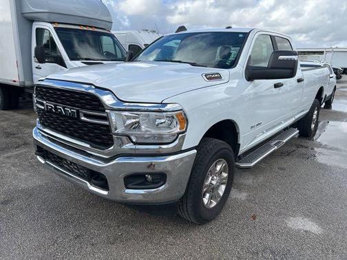2024 RAM 2500 Big Horn Crew Cab 4x4 8' Box