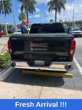 Onyx Black 2021 GMC Sierra 1500 SLE