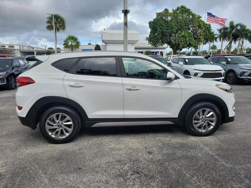 2018 Hyundai TUCSON SEL Plus