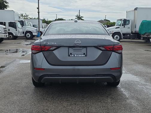 Gun Metallic 2025 Nissan Sentra SV