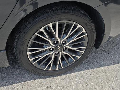 Gravity Gray 2024 Kia Forte GT-Line