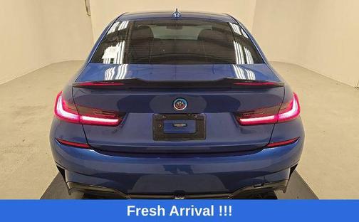 Portimao Blue Metallic 2021 BMW 330 330i