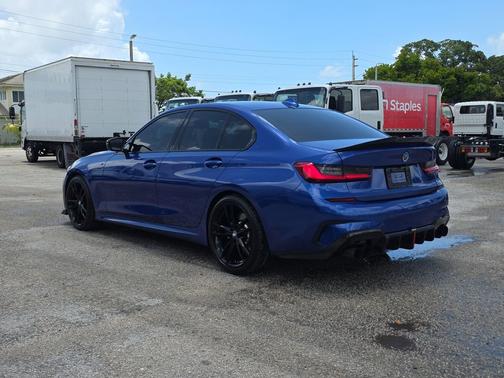 Portimao Blue Metallic 2021 BMW 330 330i