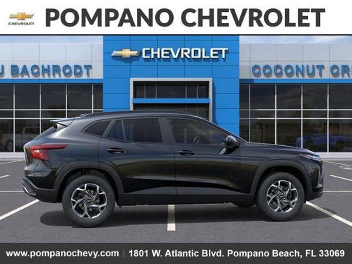 Mosaic Black Metallic 2026 Chevrolet Trax LT