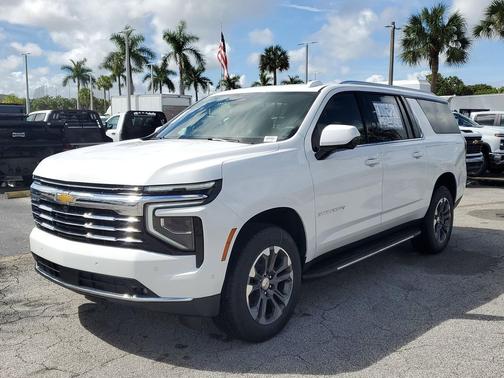 2026 Chevrolet Suburban LT