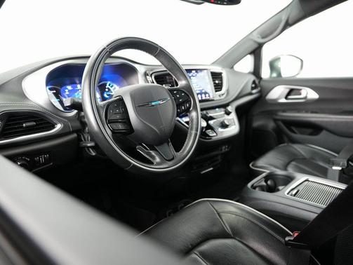 2019 Chrysler Pacifica Hybrid Limited