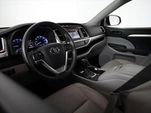 2019 Toyota Highlander LE Plus