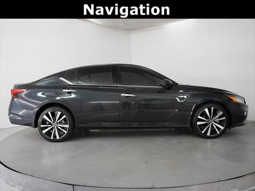 2021 Nissan Altima 2.5 Platinum