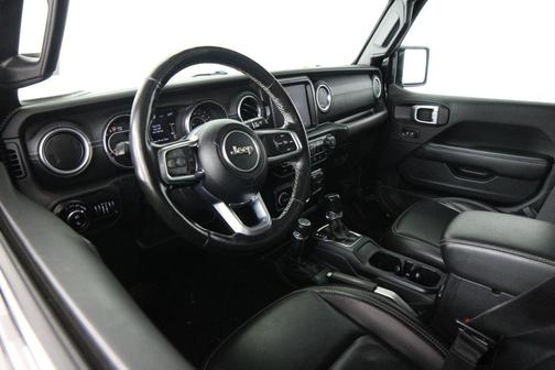 Black Clearcoat 2021 Jeep Gladiator Overland