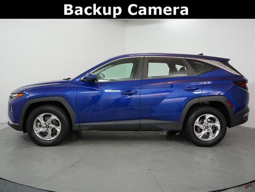 2022 Hyundai TUCSON SE