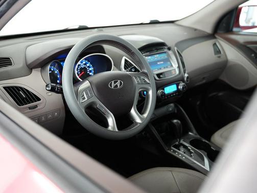 Garnet Red 2013 Hyundai TUCSON Limited