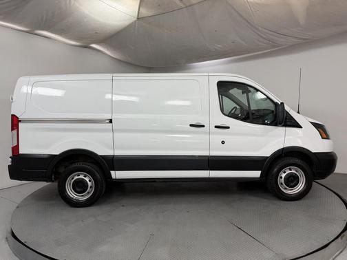 2019 Ford Transit-250 Base