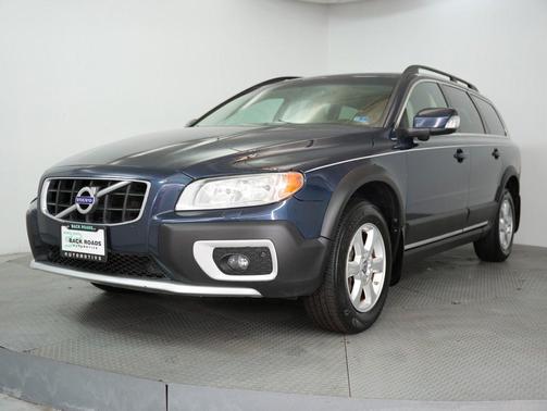 Caspian Blue Metallic 2011 Volvo XC70 3.2