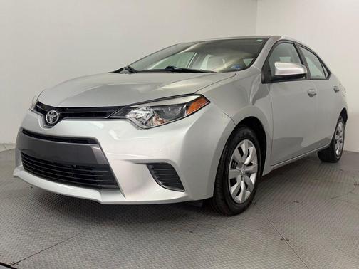 Classic Silver Metallic 2016 Toyota Corolla LE