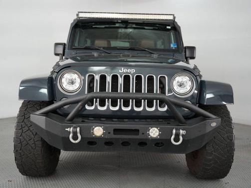 Rhino Clearcoat 2017 Jeep Wrangler Unlimited Sahara