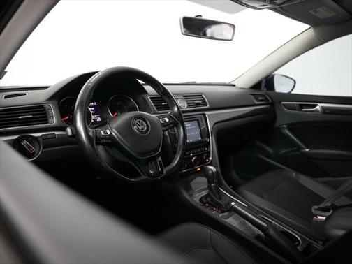 2016 Volkswagen Passat 1.8T SE