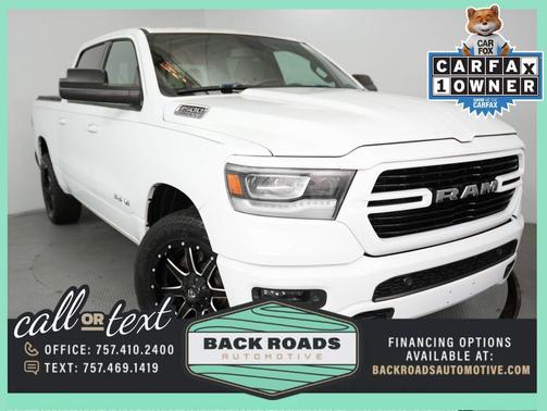 Bright White Clearcoat 2019 RAM 1500 Big Horn