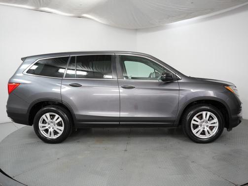 2016 Honda Pilot LX