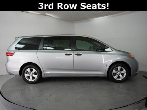 2015 Toyota Sienna SE