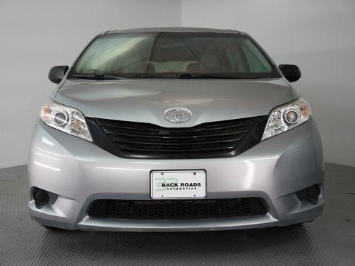 2015 Toyota Sienna SE
