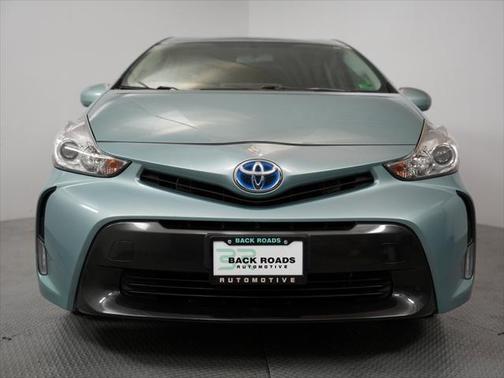 2017 Toyota Prius v Three