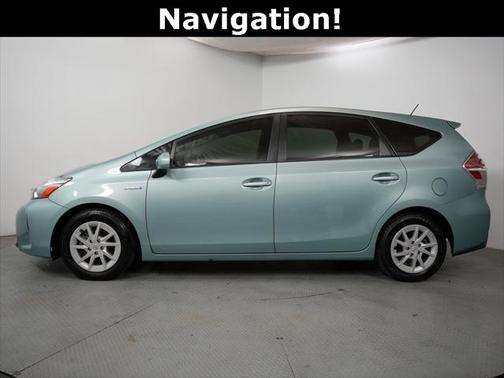 2017 Toyota Prius v Three