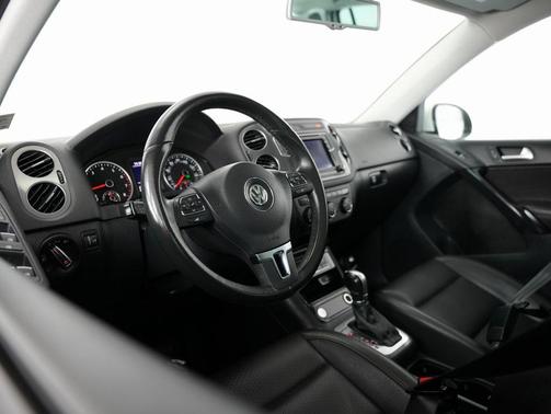 2016 Volkswagen Tiguan SE