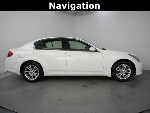 2013 INFINITI G37x Base